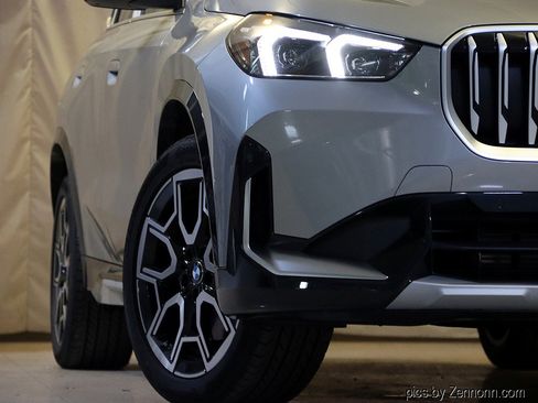 New 2025 BMW X1 xDrive28i w/ Premium Package image 4