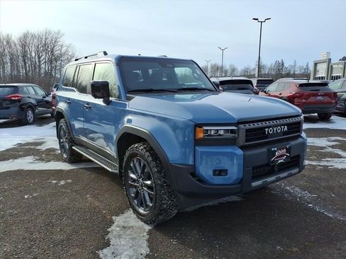 Used 2025 Toyota Land Cruiser w/ Premium Package image 7