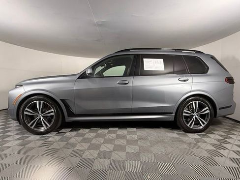 Used 2024 BMW X7 xDrive40i w/ M Sport Package AWD/4WD image 3