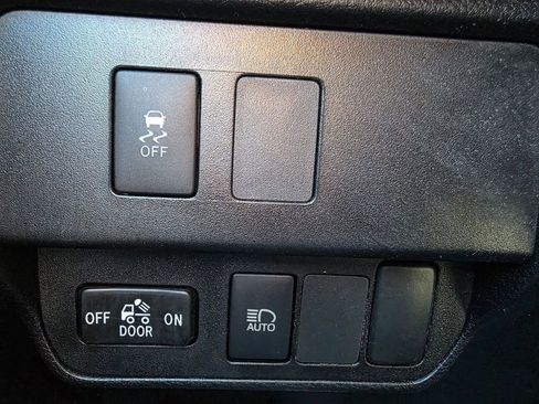 Used 2020 Toyota Tacoma SR5 image 20