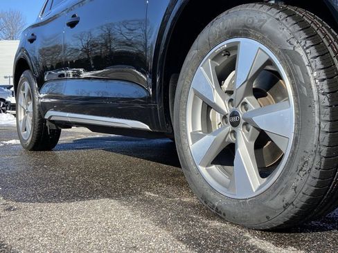 Certified 2023 Audi Q5 2.0T Premium Plus w/ Premium Plus Package image 9