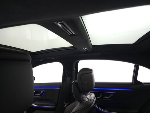 Used 2023 Mercedes-Benz S 580 4MATIC Sedan w/ AMG Line image 27