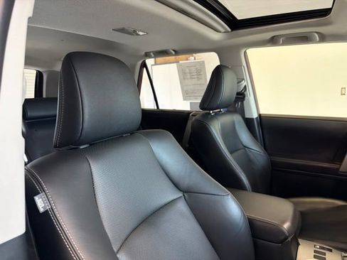 Used 2024 Toyota 4Runner Limited AWD/4WD image 43