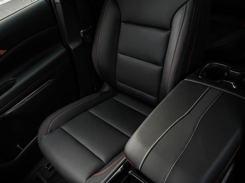 New 2026 Chevrolet Traverse Z71 w/ Driver Confidence Package image 27