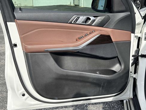 Used 2019 BMW X5 xDrive40i w/ Convenience Package image 19