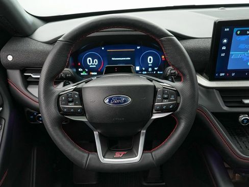 Certified 2025 Ford Explorer ST image 14