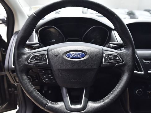 Used 2015 Ford Focus Titanium w/ Titanium Cold Weather Package image 21