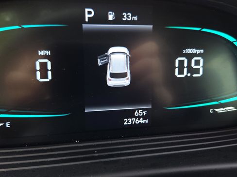 Used 2024 Hyundai Venue SE image 29