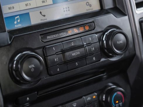 Used 2018 Ford F350 XLT w/ XLT Premium Package image 31