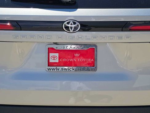 Certified 2026 Toyota Grand Highlander FWD image 15