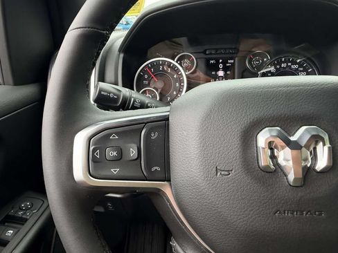 Used 2025 RAM 1500 Big Horn AWD/4WD image 34
