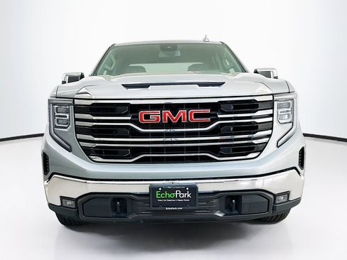 Used 2025 GMC Sierra 1500 SLT AWD/4WD image 2