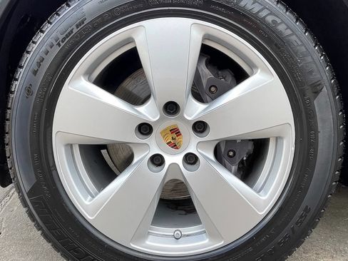 Used 2019 Porsche Cayenne AWD/4WD image 13
