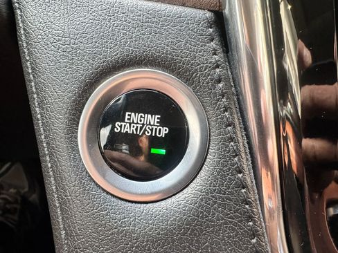 Used 2017 Cadillac Escalade ESV Premium Luxury AWD/4WD image 43