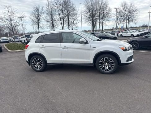 Used 2017 Mitsubishi Outlander Sport SE image 8