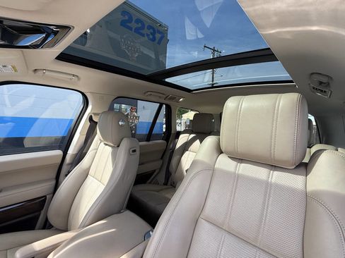 Used 2015 Land Rover Range Rover Supercharged image 10