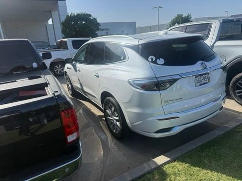 Used 2022 Buick Enclave Avenir w/ Avenir Technology Package AWD/4WD image 4