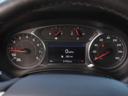 Used 2024 GMC Terrain SLT image 14