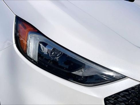 Used 2020 Ford Edge ST-Line w/ Cold Weather Package image 25