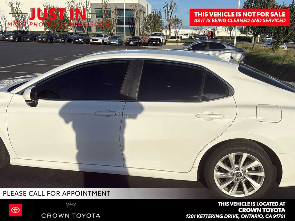 Used 2024 Toyota Camry LE FWD image 3