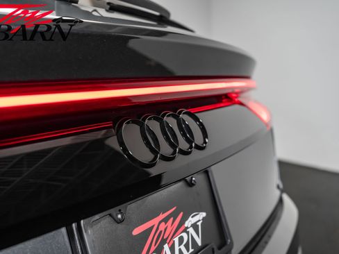 Used 2022 Audi RS Q8 image 12