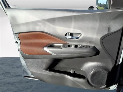 Used 2023 Nissan Kicks SR image 25