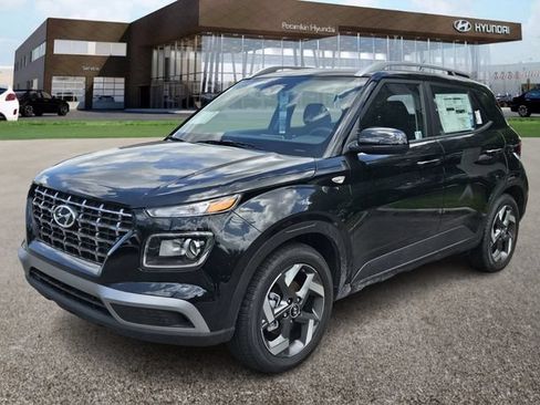 Certified 2025 Hyundai Venue SEL FWD image 1