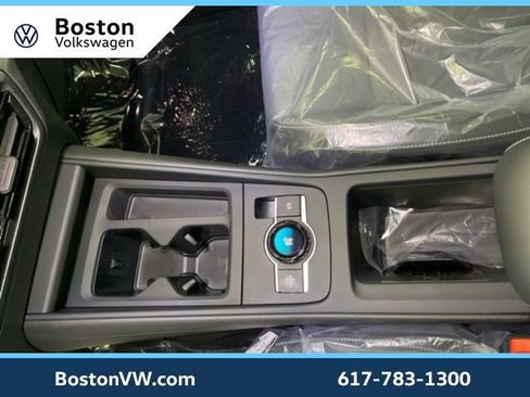 New 2026 Volkswagen Tiguan SE image 22