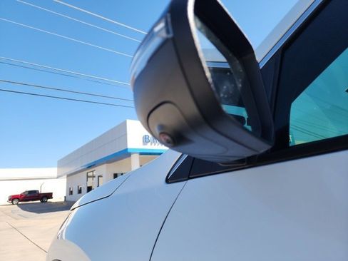 New 2026 Chevrolet Traverse High Country w/ LPO, Floor Liner Package image 13