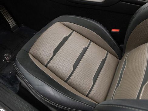 Used 2022 Mercedes-Benz GLS 63 AMG 4MATIC image 36