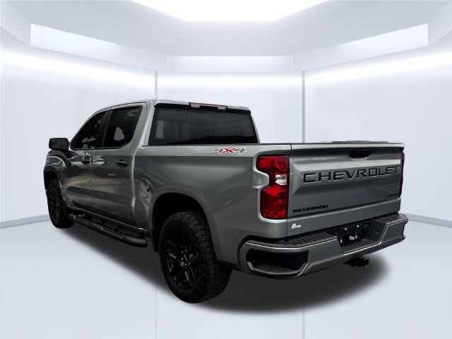 Used 2025 Chevrolet Silverado 1500 Custom w/ Turbomax Blackout Package AWD/4WD image 9