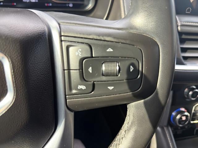 Used 2023 GMC Yukon XL SLT AWD/4WD image 33
