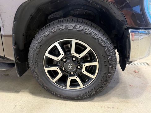 Used 2019 Toyota Tundra 1794 Edition AWD/4WD image 9