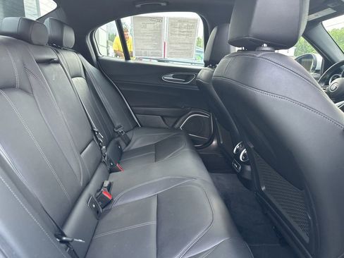 Used 2022 Alfa Romeo Giulia Ti image 19