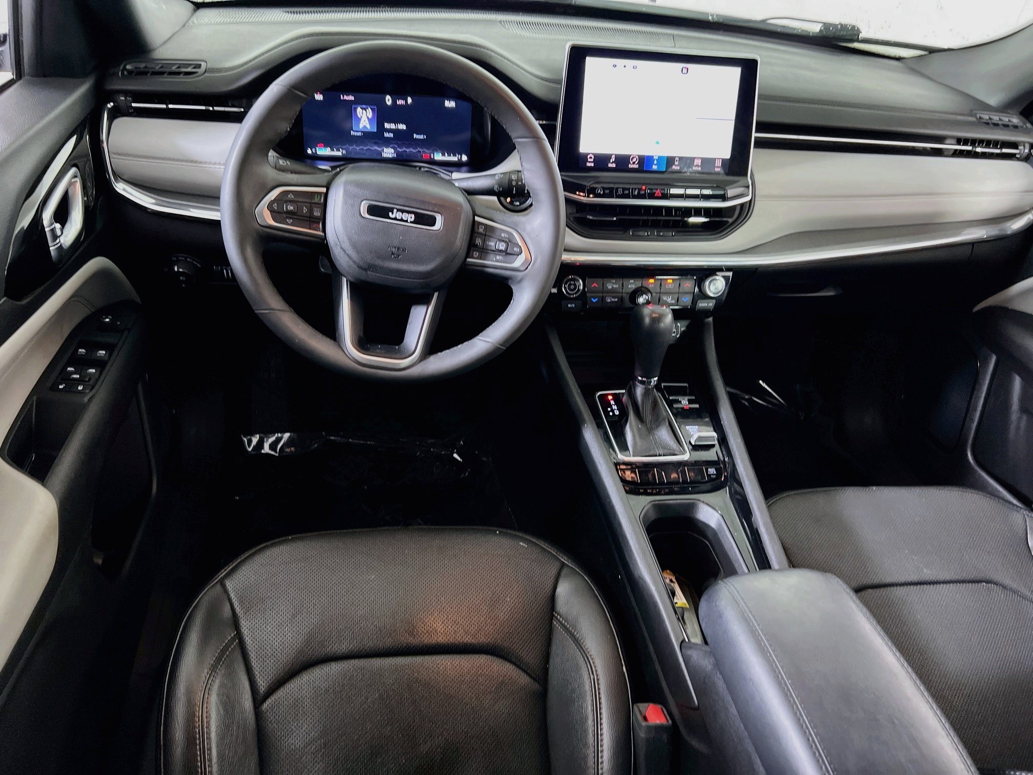 Used 2023 Jeep Compass Limited w/ Elite Group AWD/4WD image 22