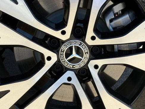 Used 2025 Mercedes-Benz GLA 250 image 17
