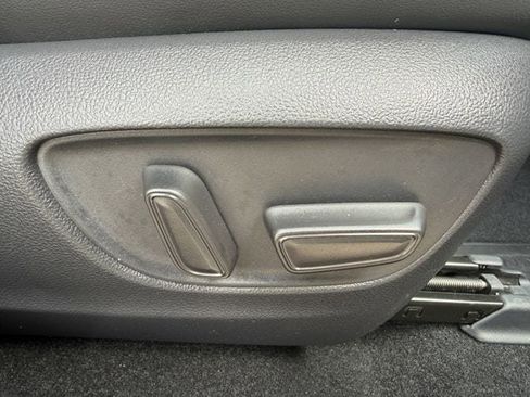 Used 2024 Toyota RAV4 Limited w/ Advanced Technology Package image 31