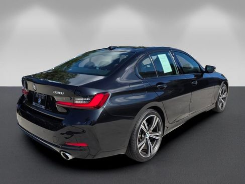 Certified 2023 BMW 330i Sedan w/ Premium Package RWD image 4
