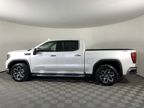 Used 2025 GMC Sierra 1500 SLT w/ SLT Premium Package image 6