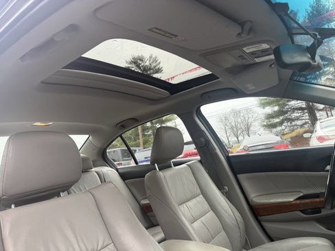 Used 2011 Honda Accord EX-L image 12