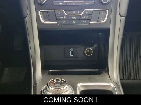 Used 2018 Ford Fusion SE image 24