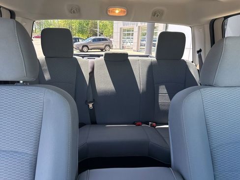 Used 2018 RAM 1500 Express w/ Express Value Package AWD/4WD image 39