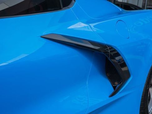 Used 2022 Chevrolet Corvette Stingray Premium Conv w/ Z51 Performance Package image 16