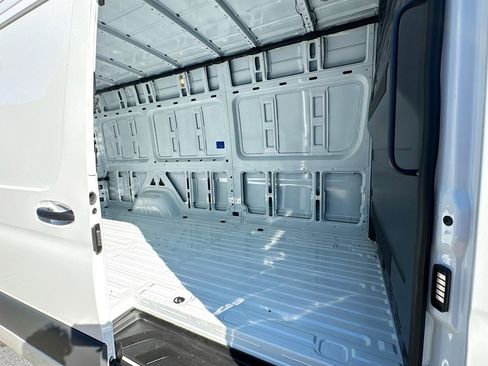New 2025 Mercedes-Benz Sprinter 2500 image 22