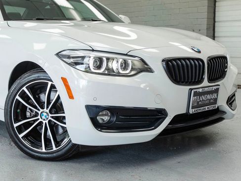 Used 2020 BMW 230i Coupe w/ Premium Package RWD image 9