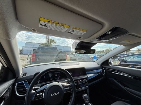 Used 2025 Kia Seltos S image 35