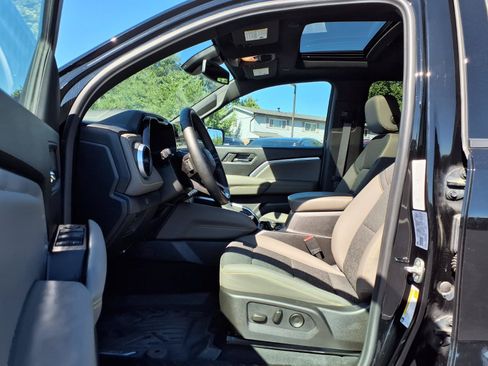 Used 2024 Chevrolet Colorado ZR2 w/ Technology Package AWD/4WD image 22