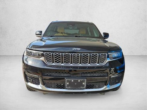Used 2021 Jeep Grand Cherokee L Summit image 2