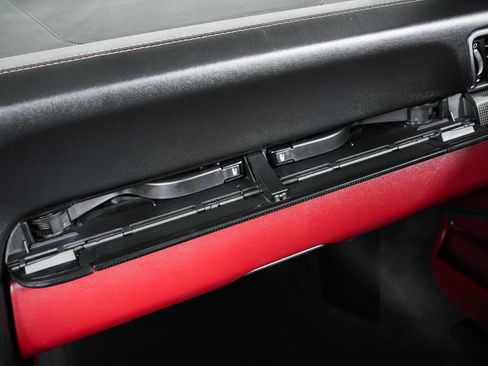 Used 2018 Porsche 911 Targa 4 GTS image 87