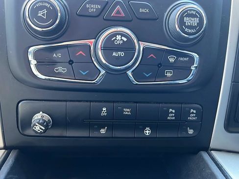 Used 2017 RAM 1500 Big Horn AWD/4WD image 16